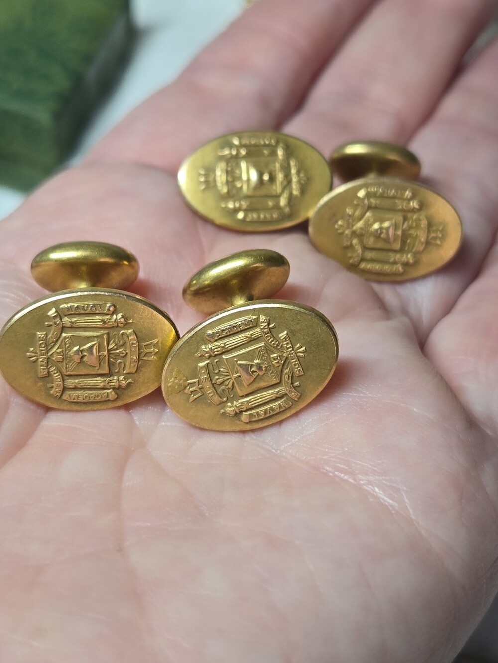 Victorian Gold Filled Oval Crest Cufflinks - Men Accessories
